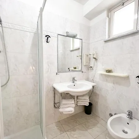 Lidodubaihotelb&b Hotel
